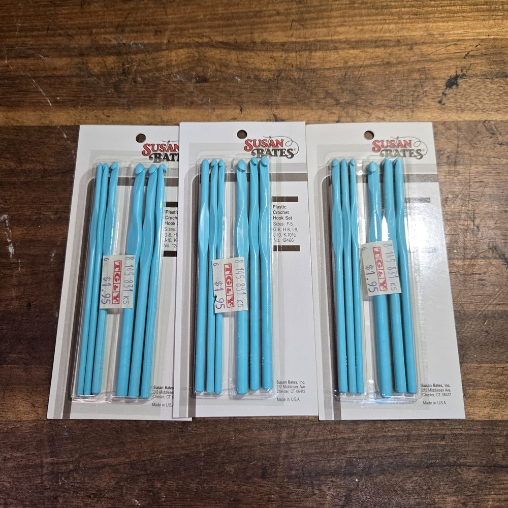 Susan Bates Plastic Crochet Hooks 6-Count Set US F5 - K10.5 mm: 3.75 - 6.5 LOT